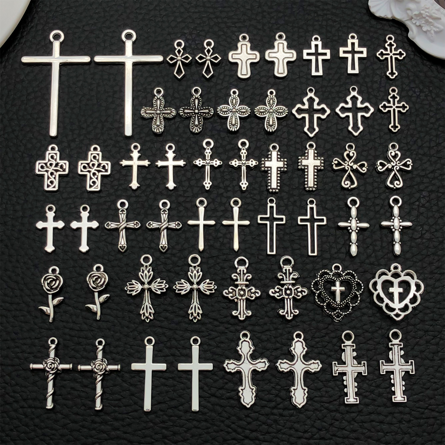 52pcs Assorted Cross Pendants  - Jewelry Making Degree recension och pris